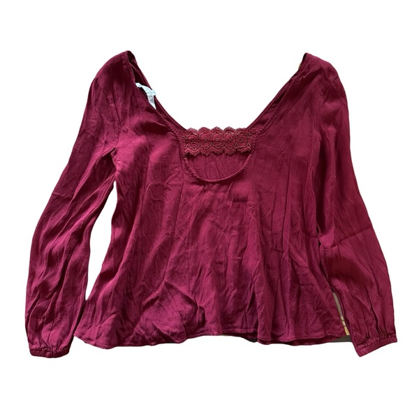 LOVERS AND FRIENDS Size small top - Picture 2 of 2